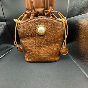 EUC Fashion Brown Decor Croc-Embossed Women's Bucket Bag- no callouts